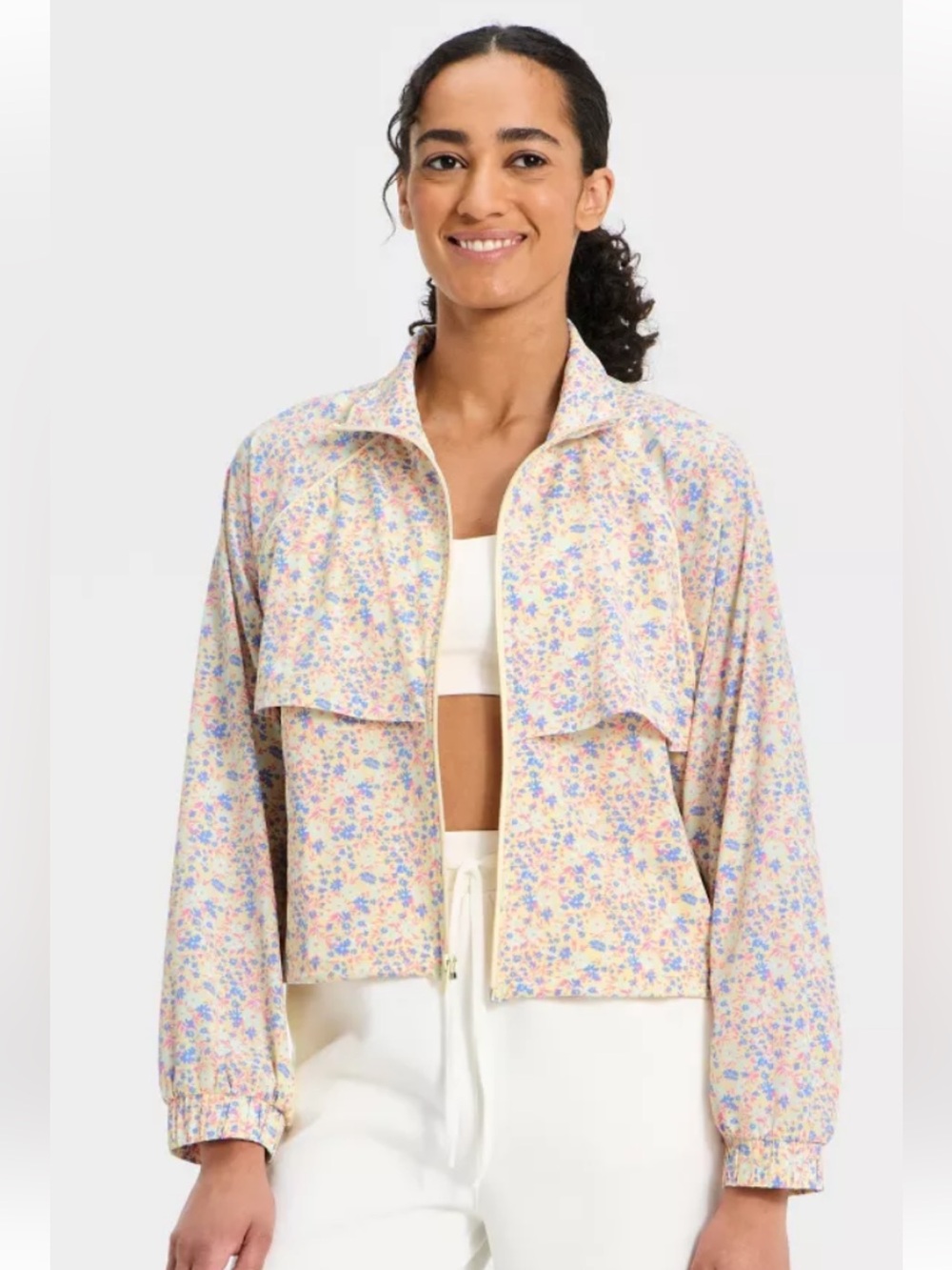 NWT All In Motion Lightweight Run Athletic 
Windbreaker Jacket Yellow Floral XL